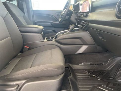 Used 2023 Chevrolet Colorado Trail Boss w/ LPO, Skid Plate Package AWD/4WD image 27