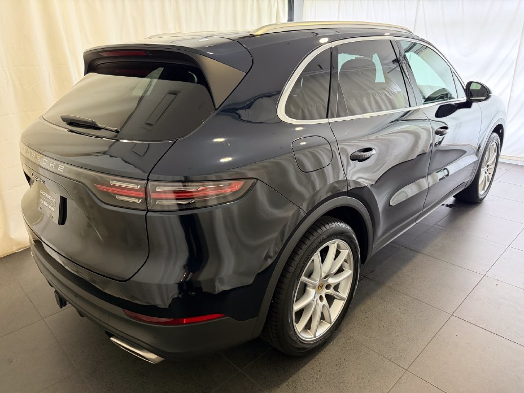 Certified 2022 Porsche Cayenne AWD/4WD image 9