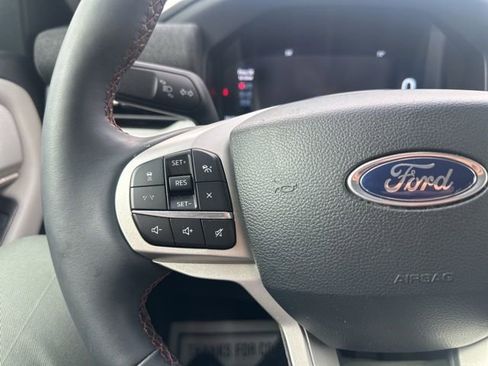 Used 2025 Ford Explorer Active w/ Active Comfort Package image 42