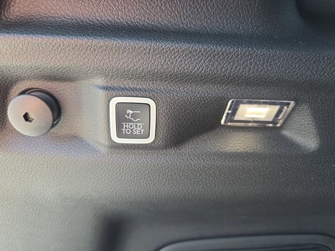 New 2026 Jeep Grand Cherokee L Limited AWD/4WD image 11