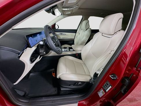New 2026 Genesis GV70 2.5T Select AWD/4WD image 16