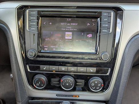 Used 2019 Volkswagen Passat 2.0T Wolfsburg image 11