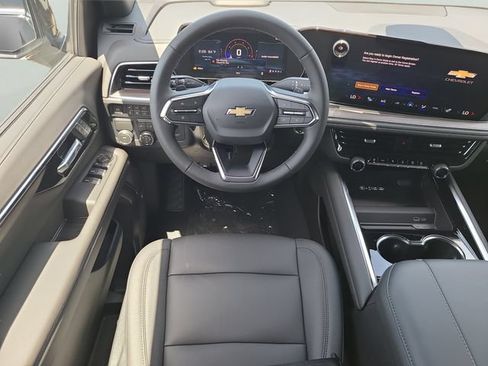 New 2026 Chevrolet Suburban LT w/ Comfort Package RWD image 17