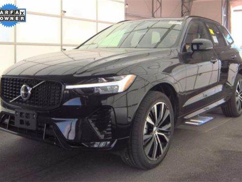 Certified 2025 Volvo XC60 B5 Plus image 1