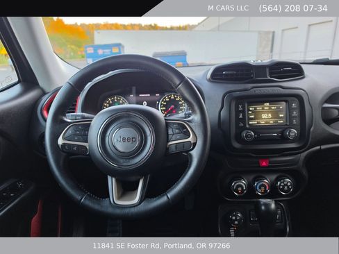 Used 2017 Jeep Renegade Trailhawk AWD/4WD image 10