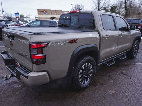 Used 2022 Nissan Frontier PRO-4X image 5