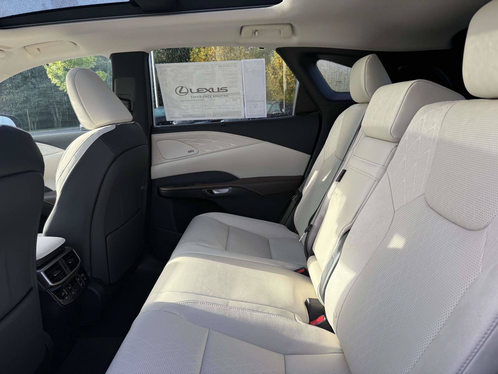 New 2026 Lexus RX 350h w/ Convenience Package AWD/4WD image 13