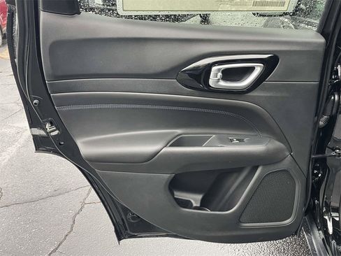 New 2026 Jeep Compass Latitude image 23