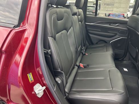 New 2026 Jeep Grand Cherokee Limited image 28