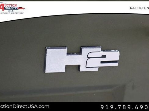 Used 2003 HUMMER H2 w/ Preferred Equipment Group image 41