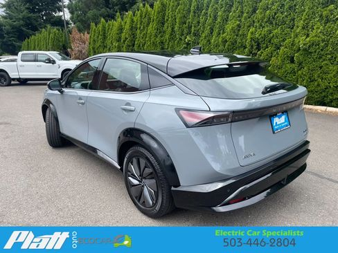 Used 2023 Nissan Ariya AWD image 8