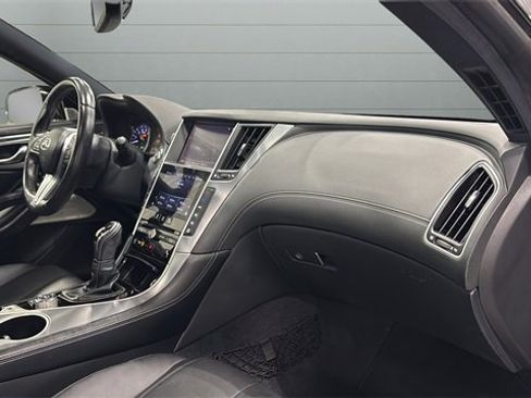 Used 2018 INFINITI Q60 3.0t Luxe w/ Sensory Package 3.0T Luxe image 30