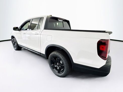 Used 2025 Honda Ridgeline Black Edition image 4
