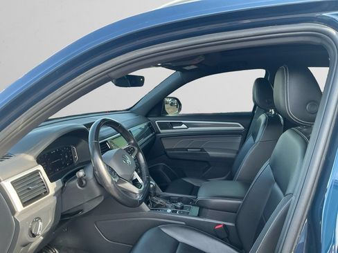 Used 2022 Volkswagen Atlas Cross Sport SEL R-Line AWD/4WD image 9