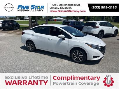 New 2025 Nissan Versa SV w/ Trunk Package