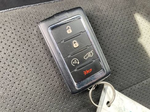 Used 2023 Jeep Grand Cherokee Altitude AWD/4WD image 22