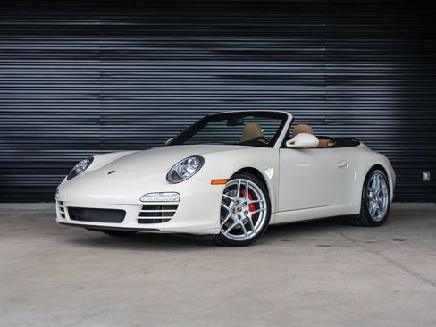 Used 2010 Porsche 911 Carrera S RWD image 1