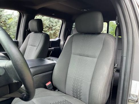 Used 2018 Ford F150 XLT w/ Equipment Group 302A Luxury AWD/4WD image 9