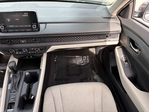 Used 2023 Honda Accord LX image 15