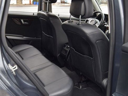 Used 2015 Mercedes-Benz GLK 350 4MATIC image 32