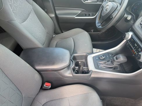 Used 2023 Toyota RAV4 XLE AWD/4WD image 41