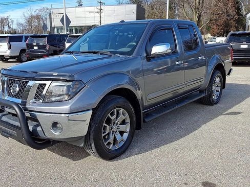 Used 2016 Nissan Frontier SL w/ Moonroof Package image 4