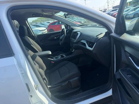 Used 2023 GMC Terrain SLE FWD image 27