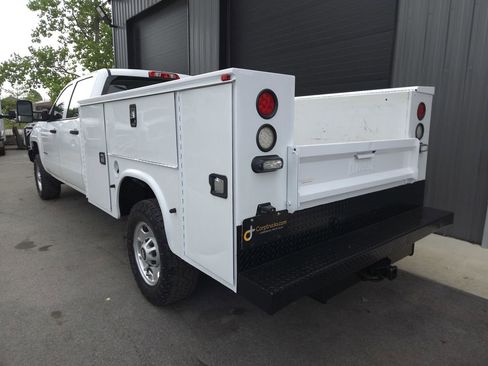 Used 2015 Chevrolet Silverado 2500 W/T AWD/4WD image 3