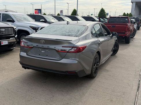 Certified 2025 Toyota Camry SE FWD image 5