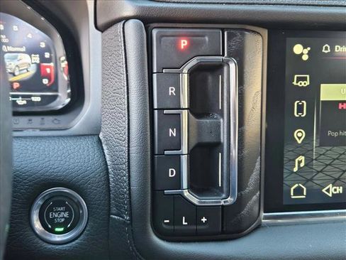 Used 2022 GMC Yukon Denali w/ Denali Ultimate Package image 15