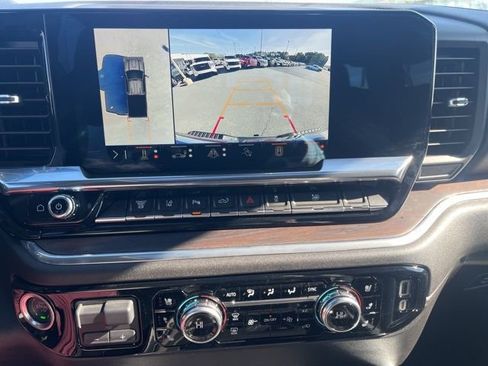 New 2025 GMC Sierra 2500 SLT w/ SLT Convenience Package image 23