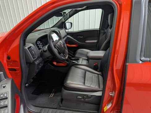 Used 2025 Nissan Frontier PRO-4X w/ Pro Premium Package AWD/4WD image 17