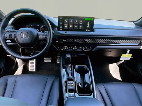 Used 2024 Honda Accord Sport image 8