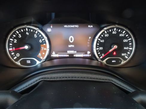 Used 2022 Jeep Renegade Latitude AWD/4WD image 12