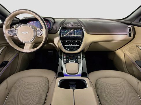Used 2023 Aston Martin DBX AWD/4WD image 9
