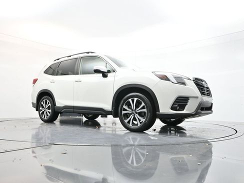 Certified 2024 Subaru Forester Limited image 30