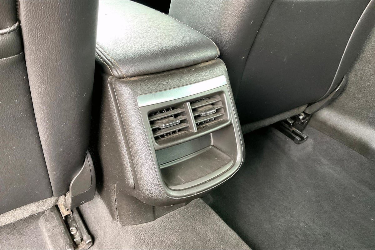 Used 2020 Chevrolet Impala LT FWD image 31