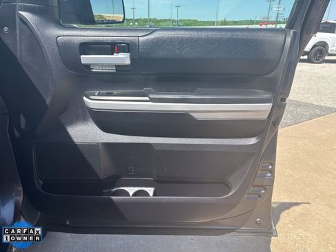 Used 2020 Toyota Tundra SR5 w/ SR5 Upgrade Package image 24