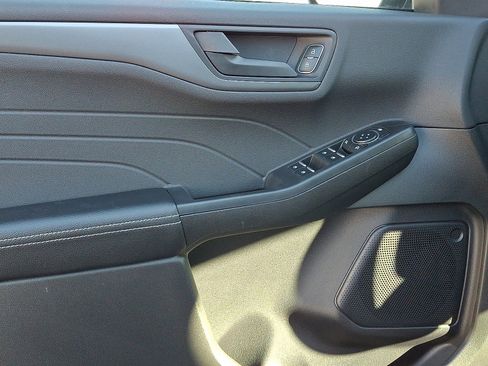 Used 2023 Ford Escape Active image 13