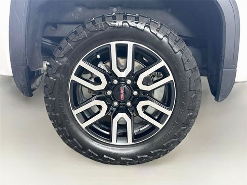 Used 2023 GMC Sierra 1500 AT4 w/ AT4 Preferred Package AWD/4WD image 32