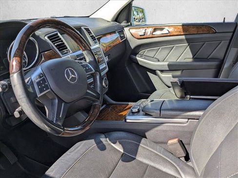 Used 2015 Mercedes-Benz GL 450 4MATIC image 17