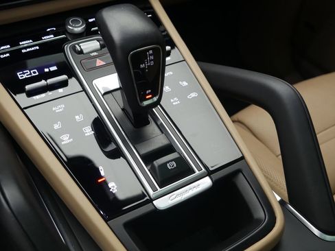 Certified 2023 Porsche Cayenne Turbo AWD/4WD image 42