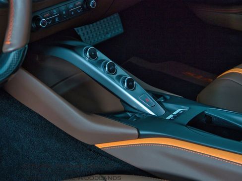 Used 2022 Ferrari 812 GTS image 13