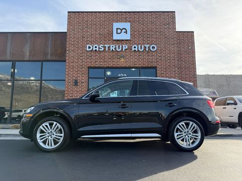 Used 2018 Audi Q5 2.0T Premium Plus w/ Premium Plus Package image 3