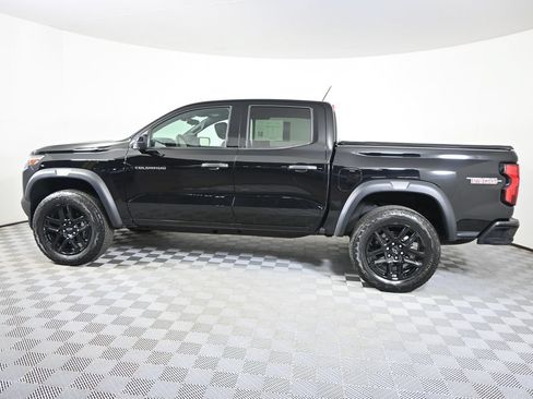 Used 2023 Chevrolet Colorado Trail Boss w/ Technology Package AWD/4WD image 3