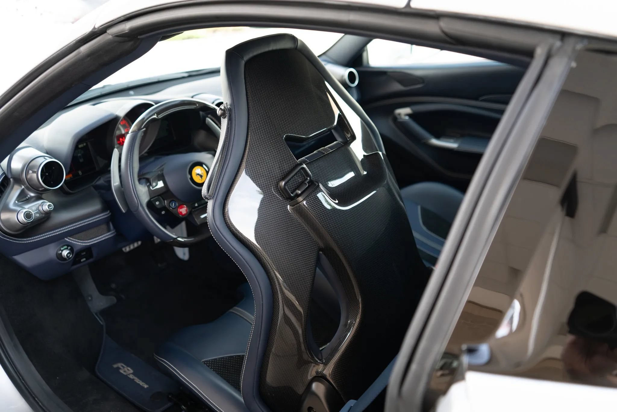 Used 2022 Ferrari F8 Tributo RWD image 23