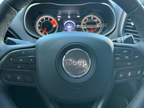 Used 2022 Jeep Cherokee Trailhawk w/ Technology Group B image 23