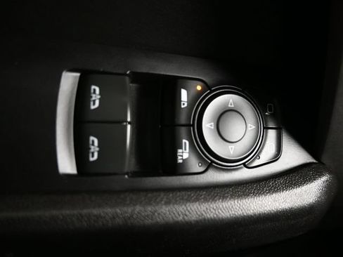 Used 2020 Chevrolet Camaro LT RWD image 27