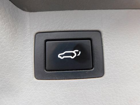 Used 2014 Kia Sorento SX w/ 3rd Row Package image 6