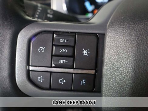 Used 2022 Ford F150 Lariat image 4